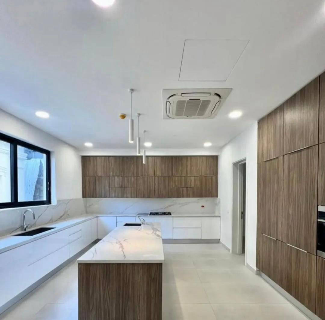 Квартира, 861 м², 1 200 000$ — FAKTOR
